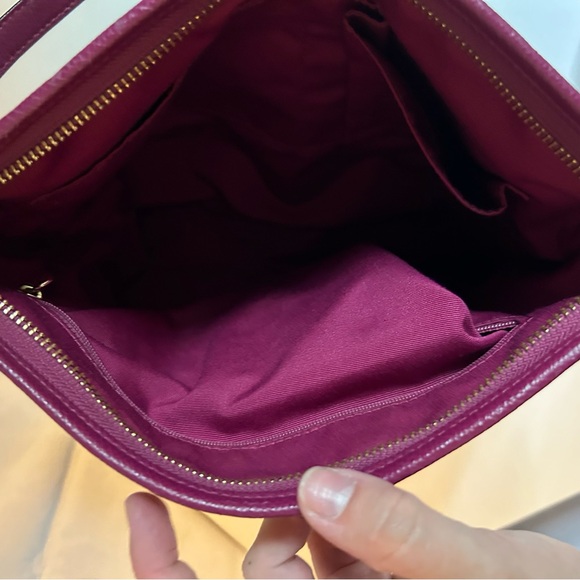 Vintage | Coach | Large Signature C Crossbody File Bag | Brown/Maroon - Picture 8 of 13